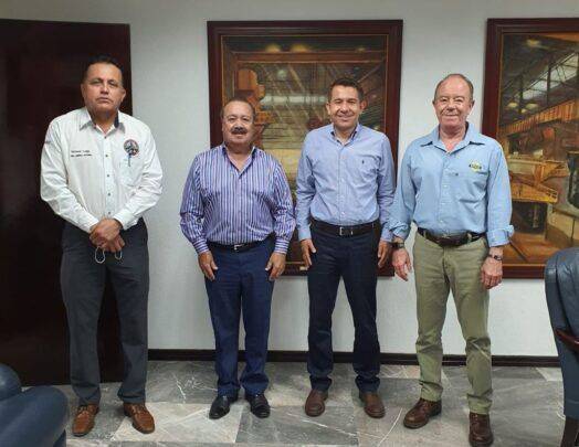 SALUDA “EL CANELO” DE SAN BUENAVENTURA A DIRECTIVOS DE AHMSA