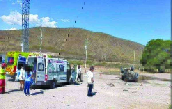 Deja volcadura un muerto en Galeana