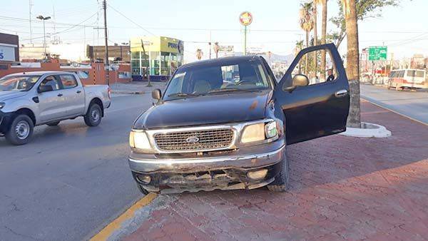 Trepa troca al camellón