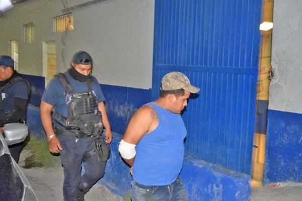 Propina golpiza a su mujer