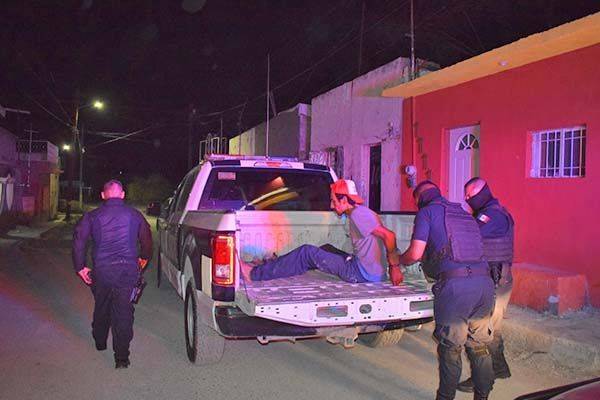 Riña moviliza a policías