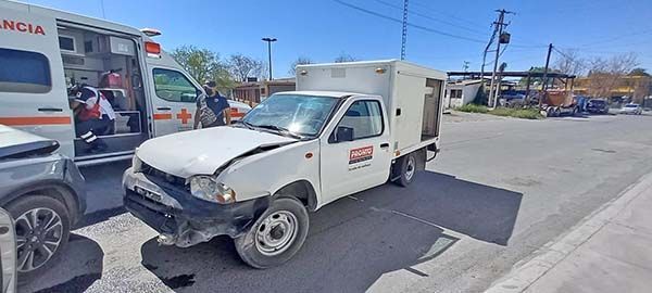 Encontronazo entre camionetas