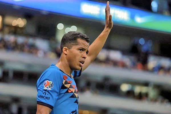 Intentan encontrarle acomodo a Giovani dos Santos