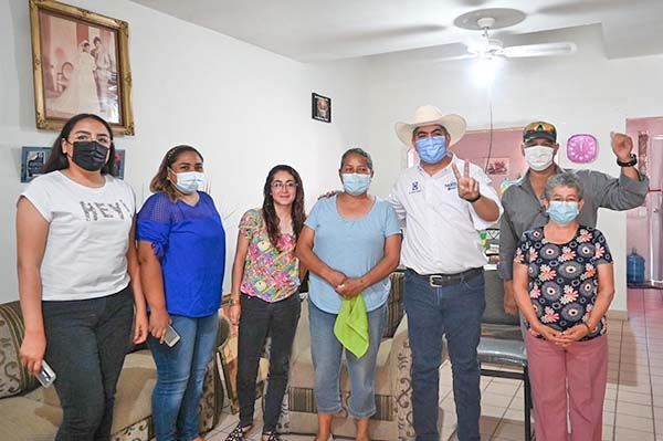 Impone Paredes récord con 10 colonias visitadas