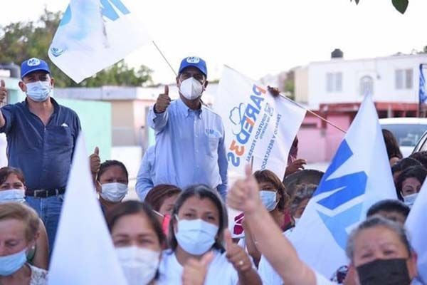 Presenta Dávila programa de Salud