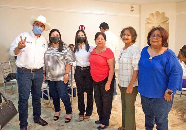 Mujeres de lucha apoyan a los candidatos del PAN