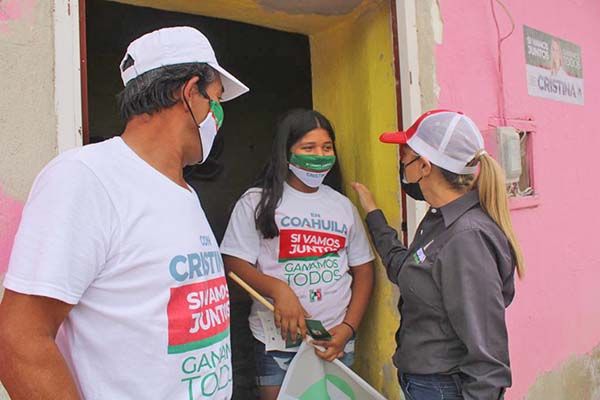 Promoverá Cristina a recién egresados