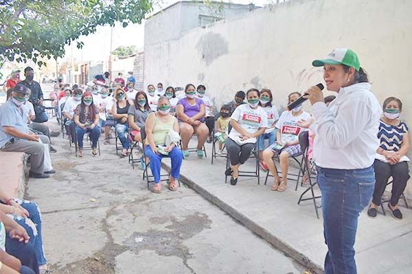 Productiva semana para Lupita Murguía