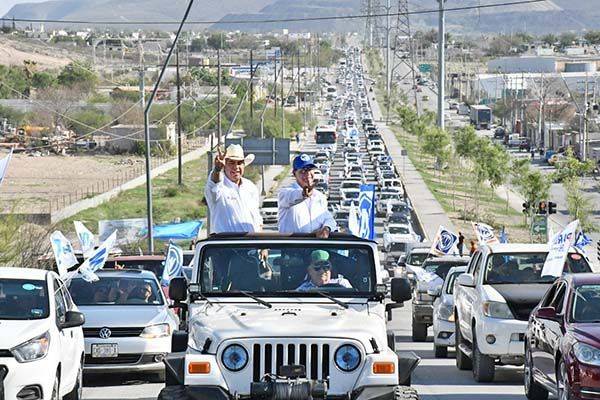 Contundente gran caravana albiazul