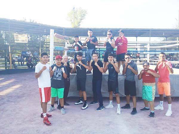 Participan en torneo de box en San Buena