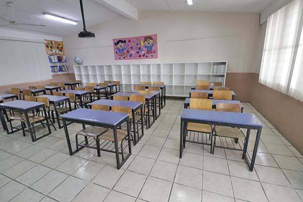 Sólo 3 horas acudirán a clases presenciales
