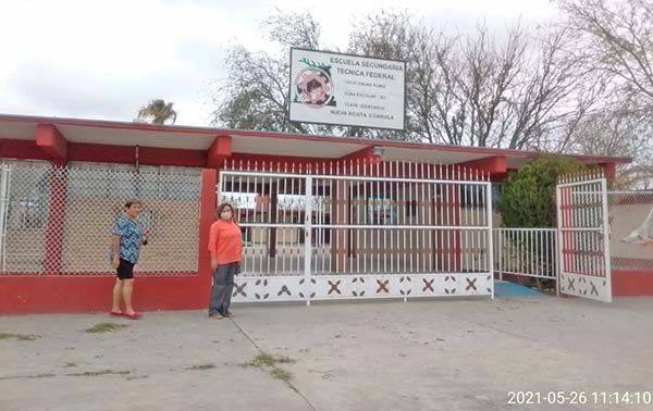 Retornan alumnos a clases presenciales