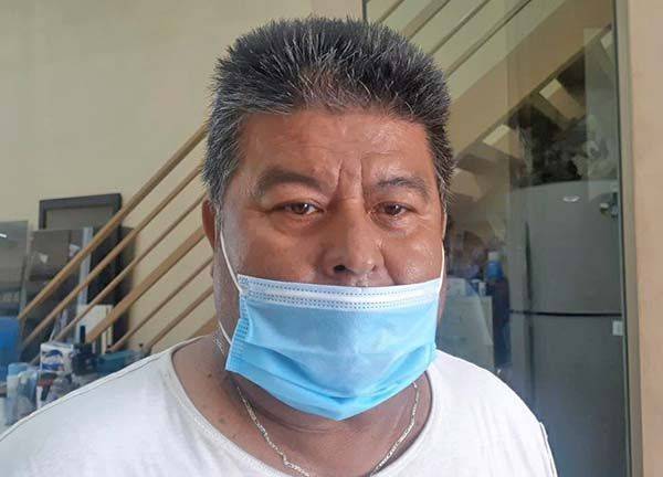 Repone daños en plena crisis