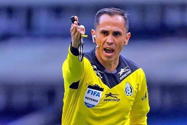 ‘Premian’ a árbitros tras polémicas