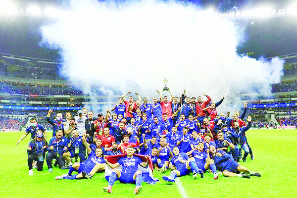 Se corona Cruz Azul en la Liga MX tras 23 años