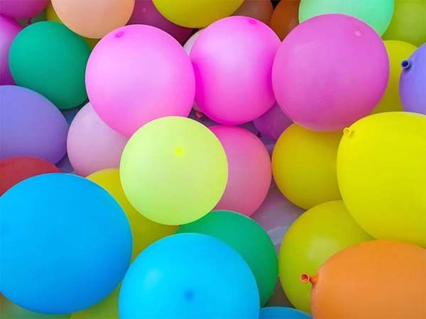 Novio llega a fiesta de cumpleaños y dispara contra invitados; mueren 7