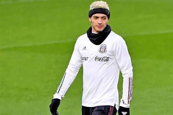 O Raúl viene al Tri o se va de vacaciones