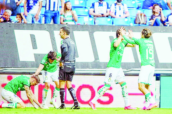 Elimina Santos a Rayados in extremis