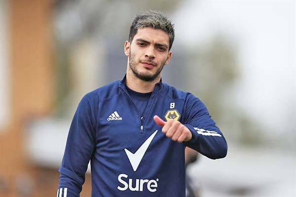 Se aferra ‘Tata’ a Raúl Jiménez