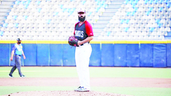 PELOTEROS DE TOROS DE TIJUANA PASAN TREMENDO SUSTO POR TORMENTA EN NUEVO LAREDO