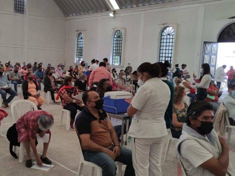 Mueren 36 personas vacunadas en Hidalgo; 11 tenían esquema completo