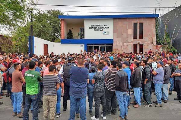 México acepta solicitud de EU para investigar planta por abuso laboral