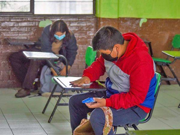 Calendario de la SEP 2021-2022 se alarga y le dice adiós a las vacaciones