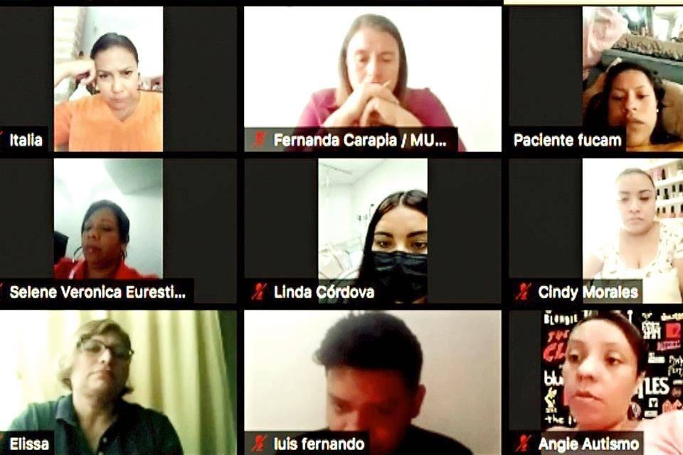 Claman padres: ¡medicinas ya!