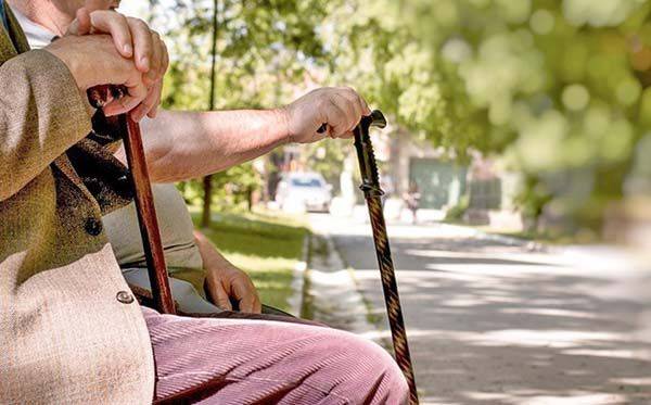 Arranca pago de becas 68 Y Más