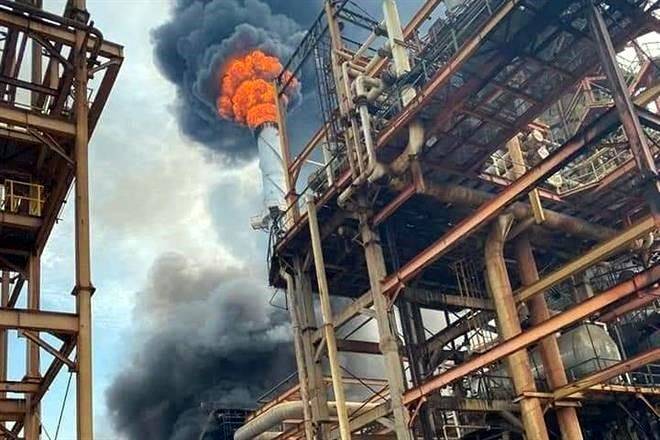 Acusa sabotaje en Salina Cruz; cortaron cables para robarlos