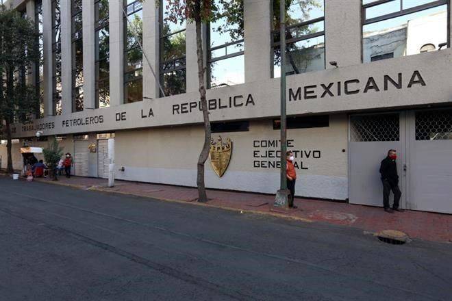 Renovarán sindicato de Pemex por celular