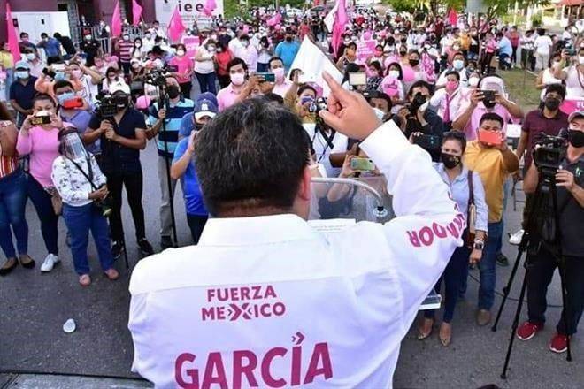 Va aspirante de Fuerza por México con Castro en Campeche