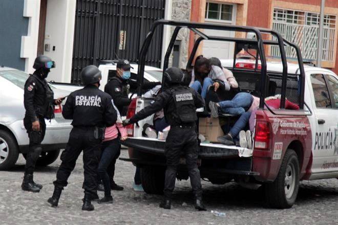 Liberan a normalistas en Chiapas y Puebla tras protestas