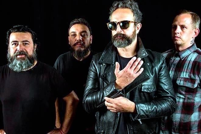 Molotov denuncia a candidato de Morena