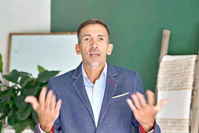 Retan a Fiscal Gertz a probar extorsión