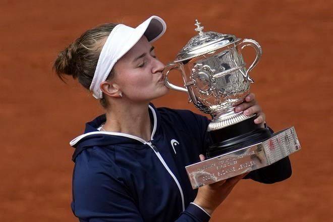 Corona de Roland Garros es para Krejcikova
