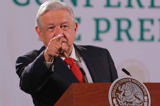 Rechaza AMLO apagones y abre frente con Italia