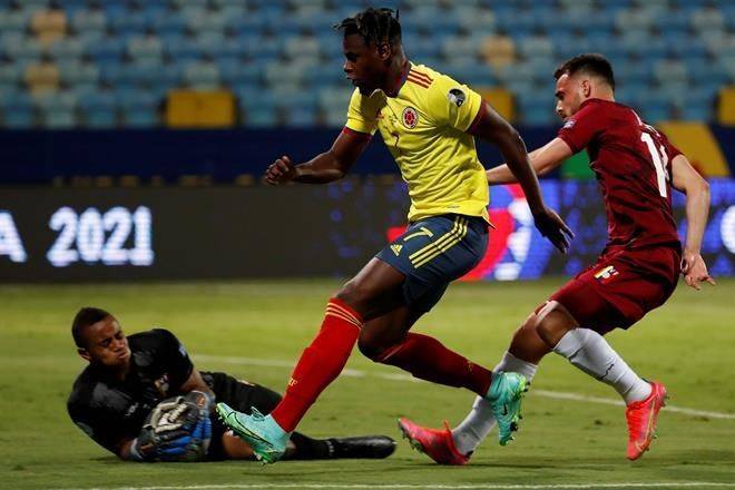 Colombia y Venezuela reparten puntos sin goles