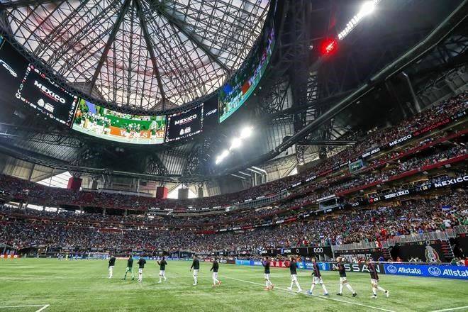Multa y sanciona FIFA a México por grito