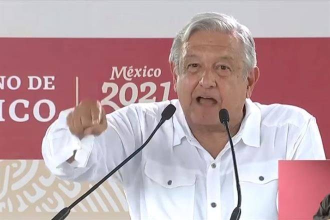 Amaga AMLO: si roban, manicure con hachuela