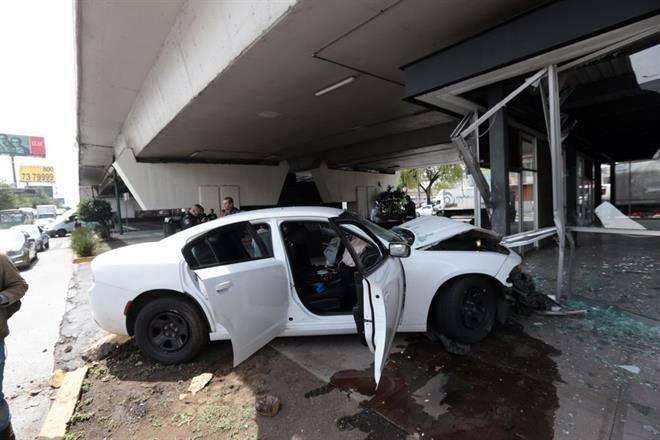Provoca persecución choque y balacera en Circuito