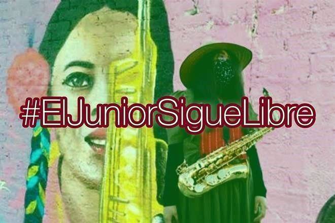 Buscan a hijo de ex diputado por ataque a saxofonista