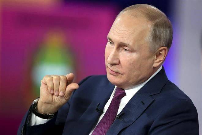 Acusa Putin a EU de participar en ‘provocación’ en Mar Negro