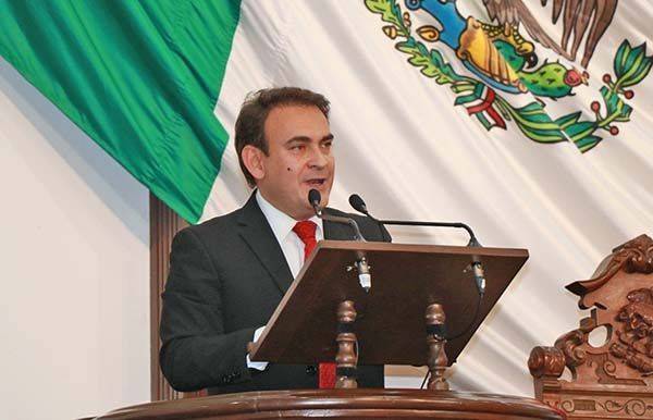 Solicita Álvaro Moreira proteger a los adultos