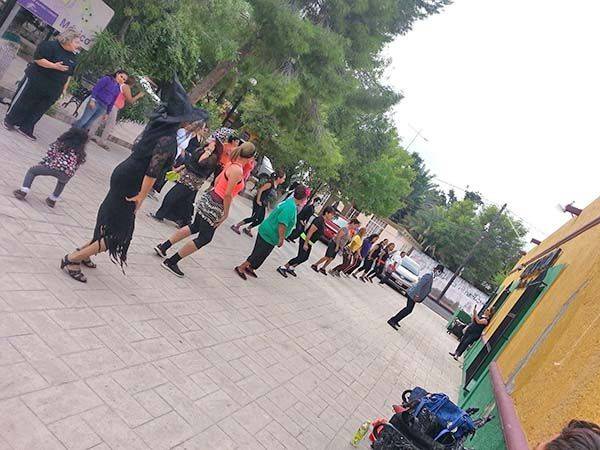 Invitan a clases de baile fitness