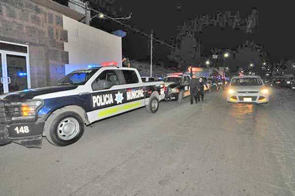 Decomisa la Policía 7 autos particulares