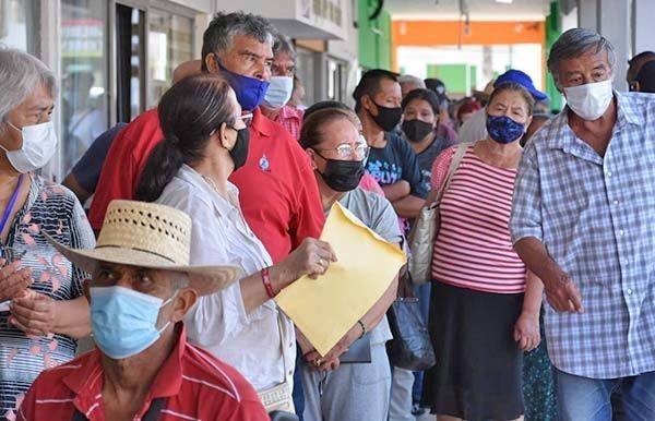 Pensionados presa de bancos voraces