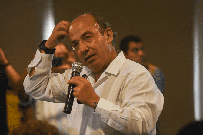 Calderón desmiente hospitalización por Covid-19; ‘vine al hospital a realizarme estudios’, dice