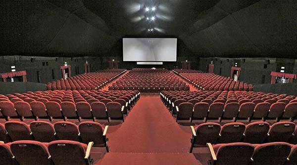 Surge nueva cadena de cines; competirá contra Cinépolis y Cinemex