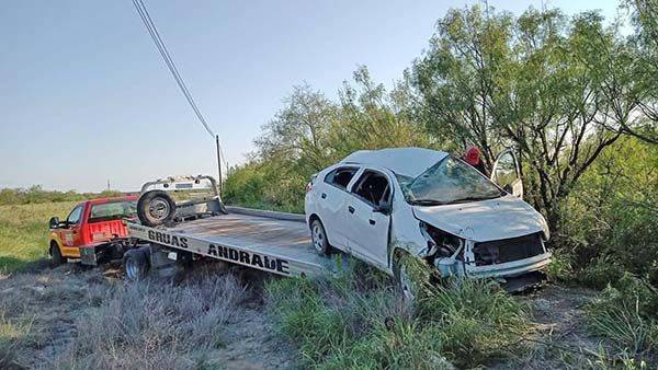 Conductora se salva de milagro
